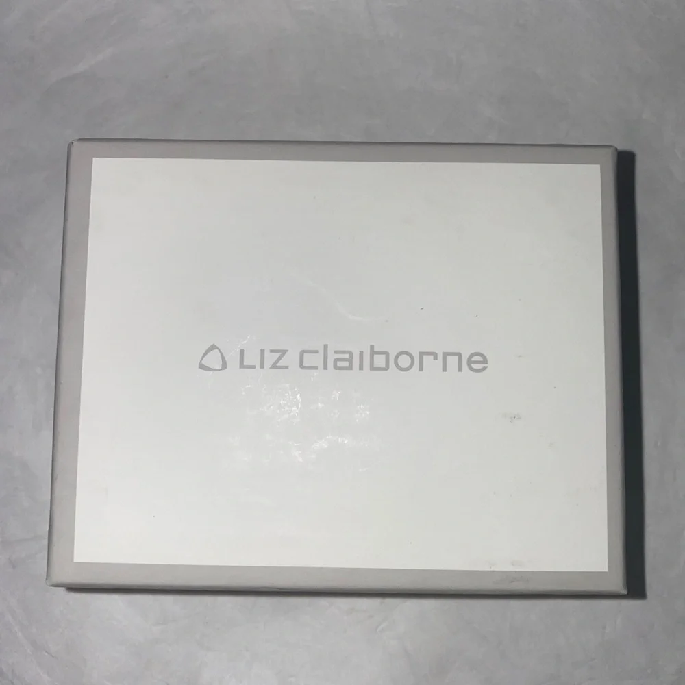 LIZ CLAIBORNE Giraffe Brown Gold Tone Brooch Pin $25 NIB New in box